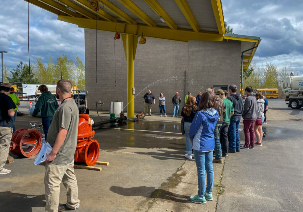 Students at EWEB tour.